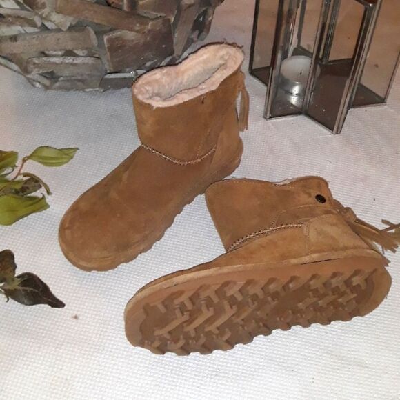 Bearpaw short boots sz.6 - Picture 1 of 4